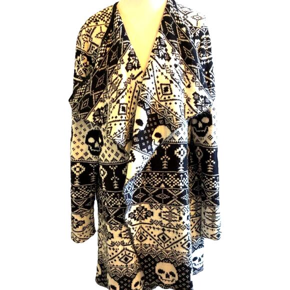 TORRID Skull Fair Isle Cardigan Sweater Goth Whimsigoth Xmas Cozy Comfy Sz 2 - L - Picture 2 of 16